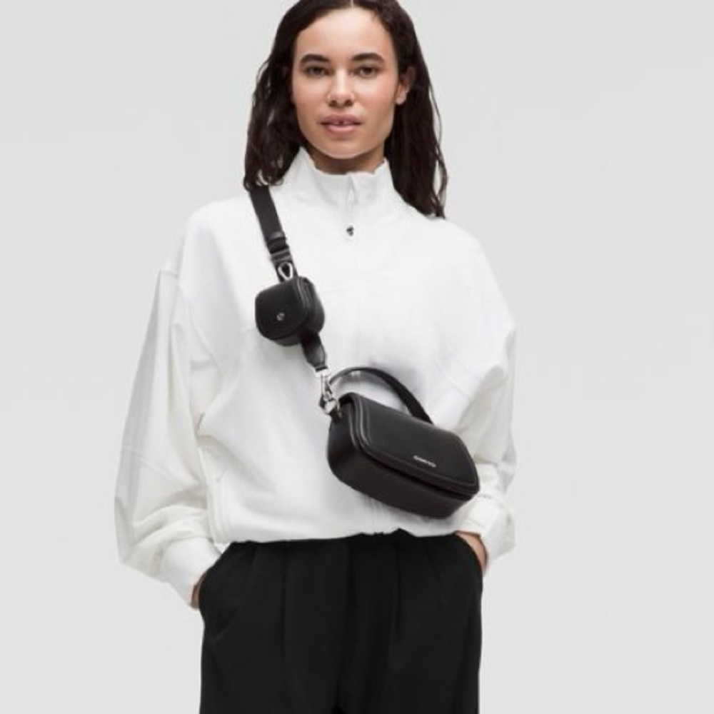 lululemon athletica Black Shoulder Bag Set Leather Alternative Mini Bag 1.2L - Picture 3 of 13